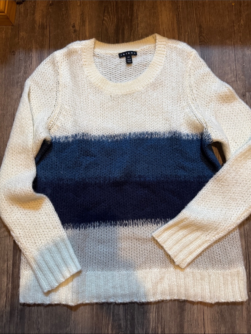 Tribal Cream, Navy & Deep Blue Ombre Stripe Crewneck Sweater Size Large BNWOT